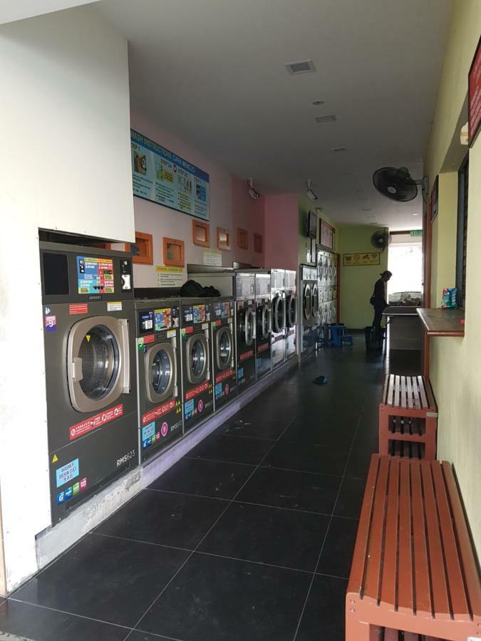Sembulan @ Ning Guesthouse 宁舒民宿 Kota Kinabalu Exteriör bild