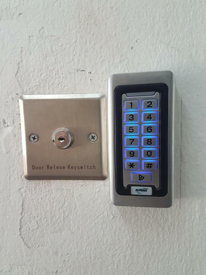 Sembulan @ Ning Guesthouse 宁舒民宿 Kota Kinabalu Exteriör bild